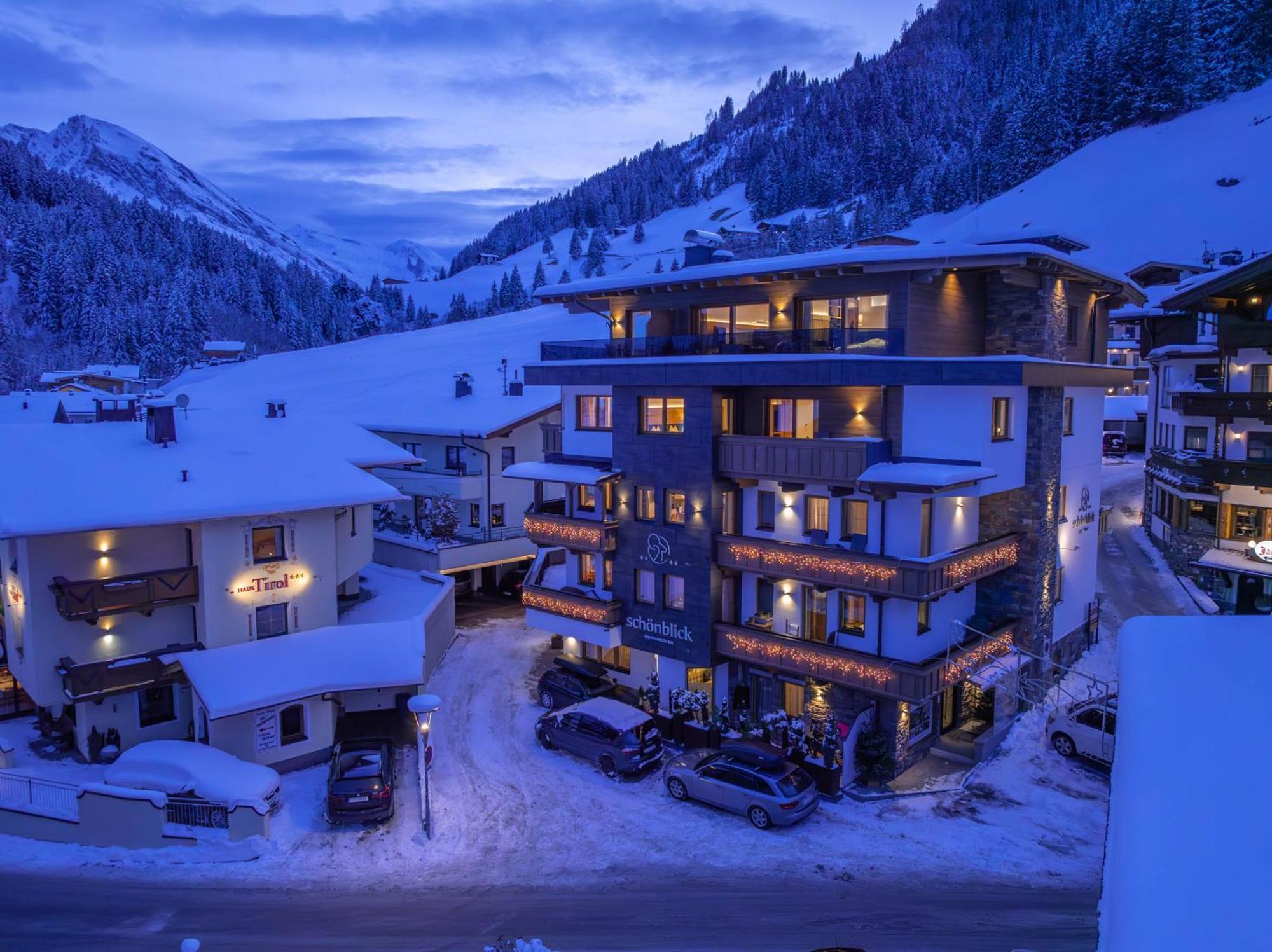 Schoenblick Appartements Tux Exterior photo